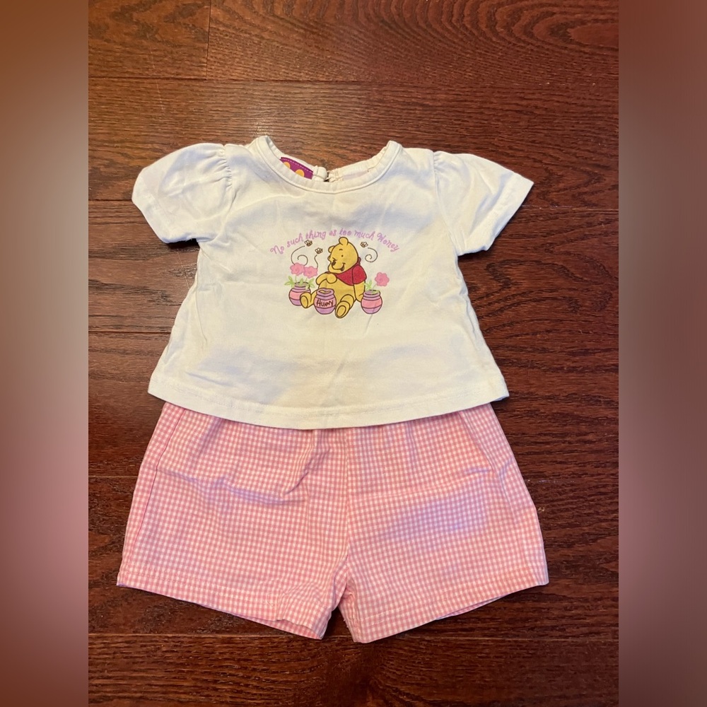 Vintage Y2K Winnie the Pooh girls set 12 months